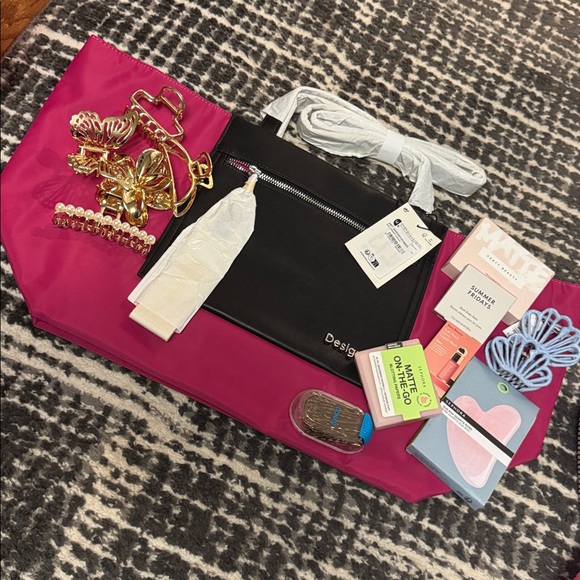 Desigual Fuchsia and Black Tote Bag filled with goodies - Picture 5 of 12
